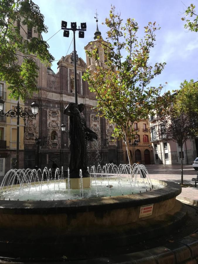 Apartamento Cesar Augusto House Zaragoza Exterior foto